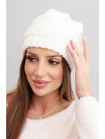 Dámska zimná čiapka s klasickým rebrovaním K439 ecru