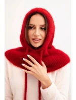 Dámská čepice s kapucí, šněrováním a copánkovým vzorem červená Dámská čepice s kapucí, šněrováním a copánkovým vzorem červená