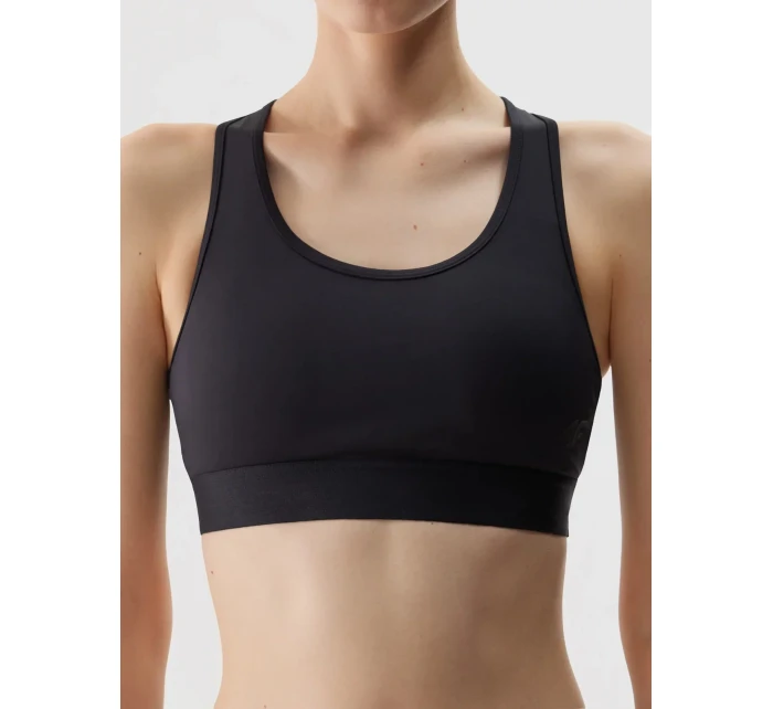 Dámska športová podprsenka s nízkou oporou z recyklovaných materiálov 4F - čierna Dámska športová podprsenka s nízkou oporou z recyklovaných materiálov 4F - čierna