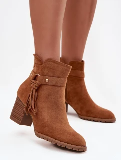 Dámské kotníkové boty na sloupku s třásněmi Camel model 21714350 - Boto