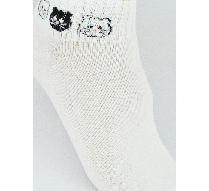 model 22010436 nohy 3641 - Noviti