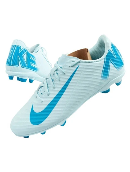 Boty Columbia III Mid WP M 44 model 22071888 - NIKE