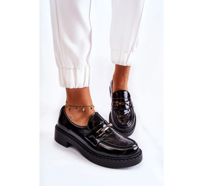 Lakierowane Półbuty Ze Srebrną Ozdobą Czarne Lemar Hestill