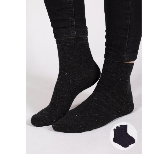Yoclub Dievčenské hladké ponožky so striebornou niťou 3-pack SKA-0025G-3400 Black