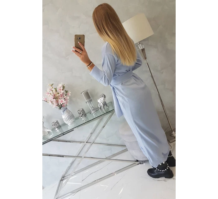 Sveter dlhý sveter viazaný v páse modrý