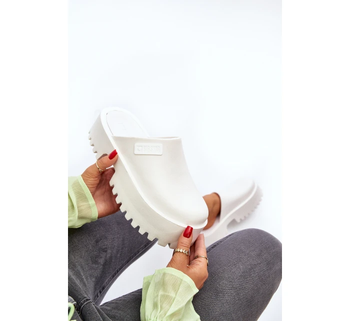 Damskie Klapki Na Masywnej Podeszwie Big Star NN274015 Białe