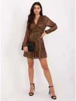 Šaty MI SK 121501.09 hnedé Šaty MI SK 121501.09 hnedé