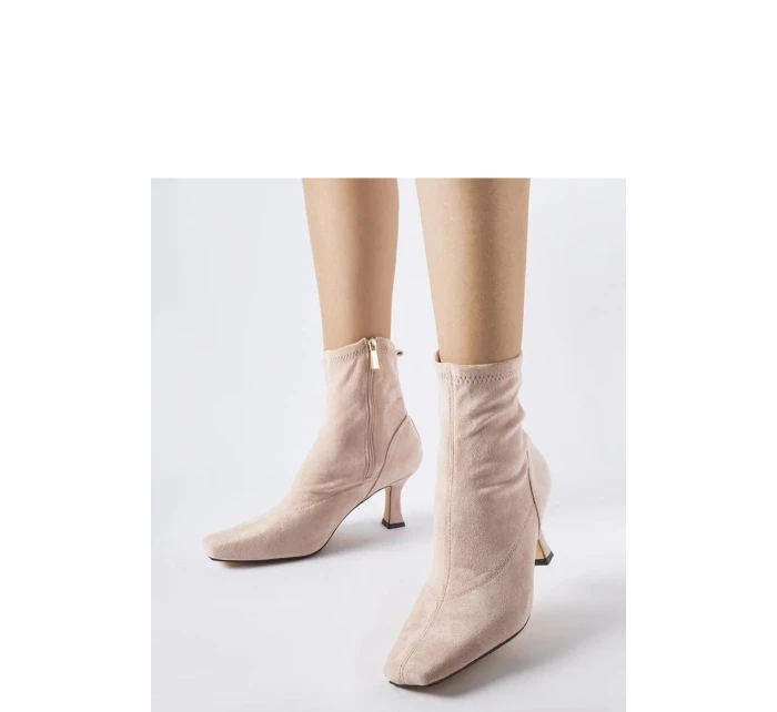 Topánky na podpätku model 204738 Solea