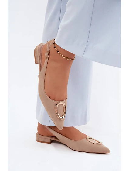 Dámske sandále na nízkom podpätku s ozdobou Beige Sparkle Dámske sandále na nízkom podpätku s ozdobou Beige Sparkle
