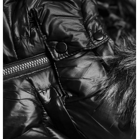 Krátka čierna dámska zimná bunda (YP-20129-1)