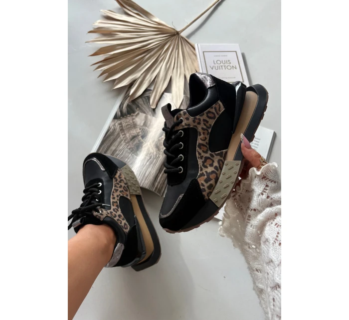 Dámske kožené tenisky na platforme s leopardím vzorom Artiker - čierne Dámske kožené tenisky na platforme s leopardím vzorom Artiker - čierne