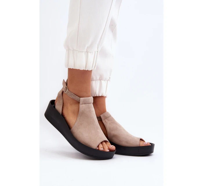 Dámské sandály z  béžové model 21646413 - Zazoo