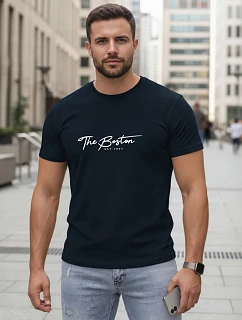 Pánske bavlnené tričko s potlačou „The Boston“, tmavomodré, FashionStreet NX5129R