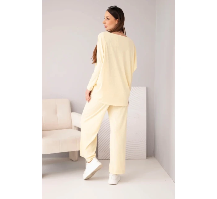 Dámsky viskózový set s voľnou blúzkou a nohavicami žltý