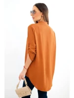 Halenka s delším zadním dílem tmavě camelová