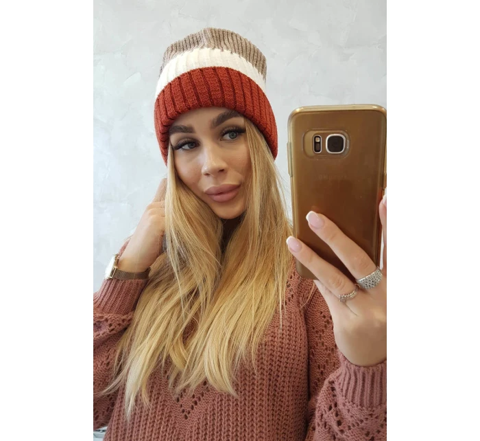 Fleecová čiapka Bojana K265 červená+ecru+beige Fleecová čiapka Bojana K265 červená+ecru+beige