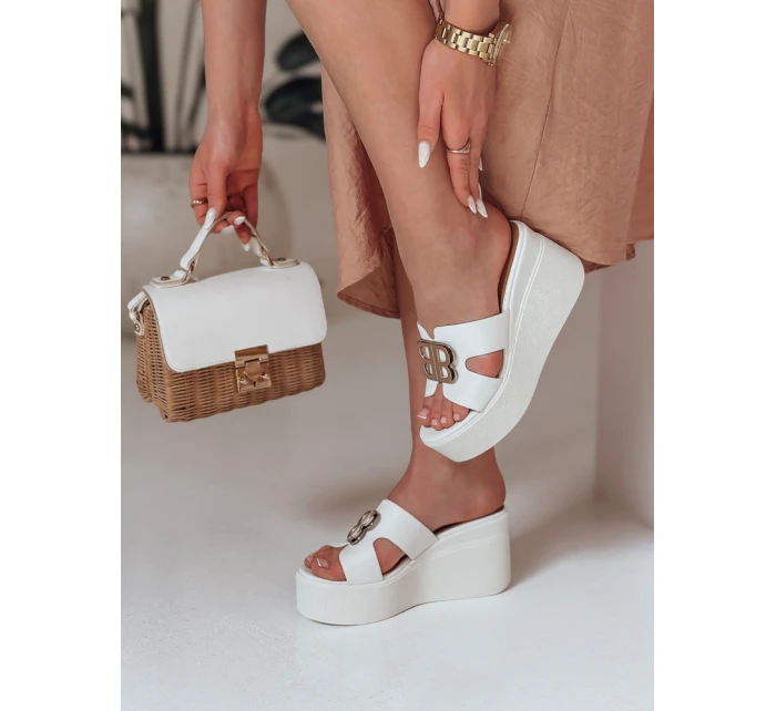 Dámske žabky na platforme PLATSIMA white FashionStreet ZY0758
