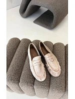 Dámské mokasíny s řasením z eko semiše béžové model 22303530 - Boto Dámské mokasíny s řasením z eko semiše béžové model 22303530 - Boto