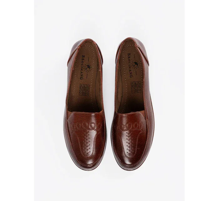 Jedinečné dámske hnedé topánky na klinoch