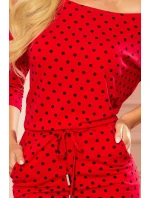 Dámske športové šaty so zaväzovaním a kapsičkami, červaná farba s čiernymi bodkami 13-128 Dámske športové šaty so zaväzovaním a kapsičkami, červaná farba s čiernymi bodkami 13-128