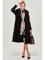 Dlhý čierny kabát s kožušinovým golierom (20201202)