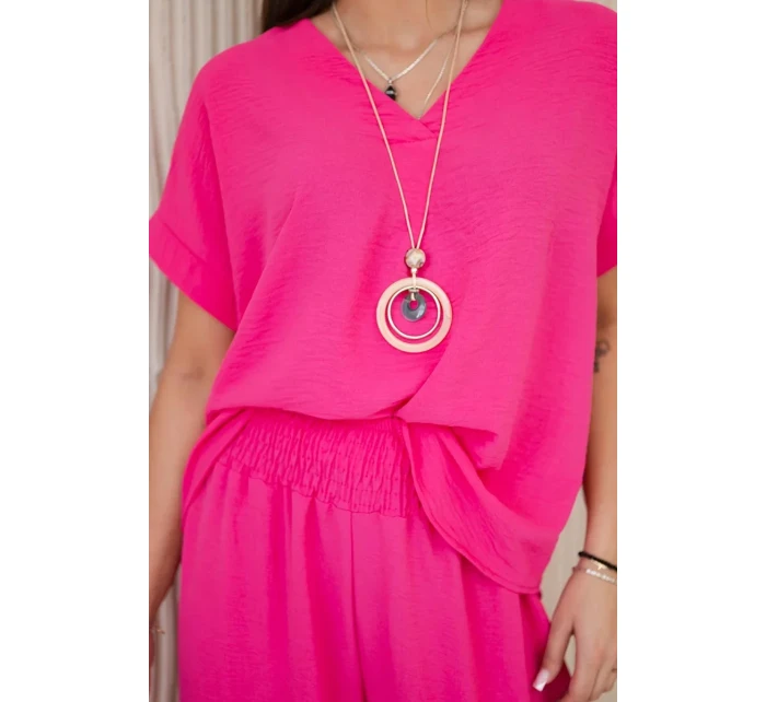 Súprava s náhrdelníkom blúzka + nohavice ružová Súprava s náhrdelníkom blúzka + nohavice ružová