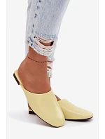 Dámské z imitace kůže Ploché Žluté model 22102949 - Boto Dámské z imitace kůže Ploché Žluté model 22102949 - Boto