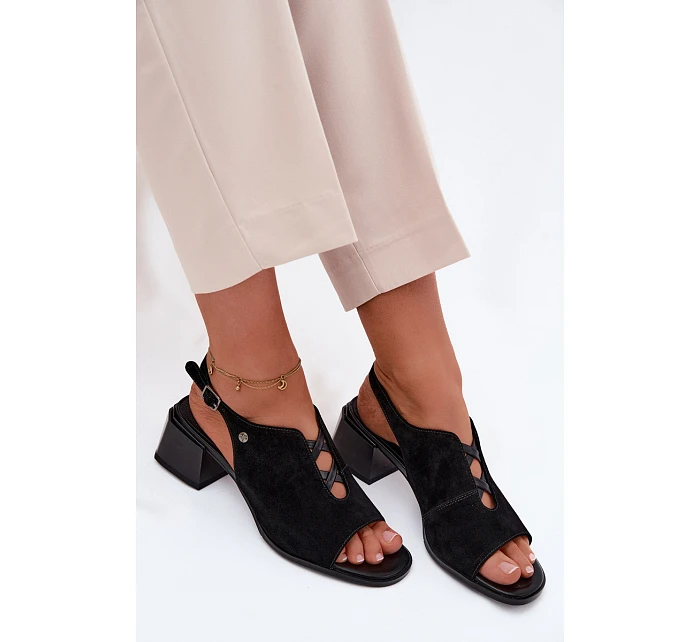 Sandály z přírodního semiše na podpatku model 22123072 Černé - Maciejka