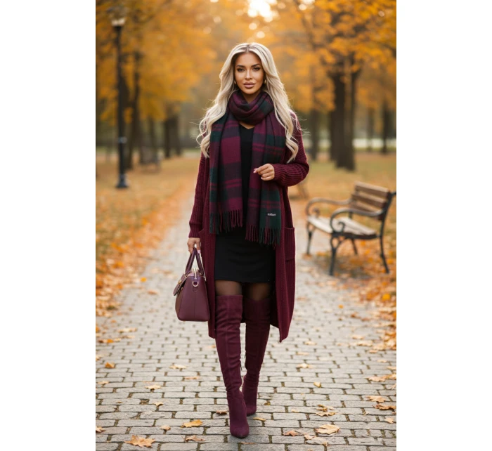 402-10 Pohodlné netopierie šaty s dlhým rukávom - čierne