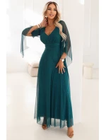 Dlouhé lehké třpytivé šaty s výstřihem a rukávy zelené model 21802212 - numoco basic Dlouhé lehké třpytivé šaty s výstřihem a rukávy zelené model 21802212 - numoco basic