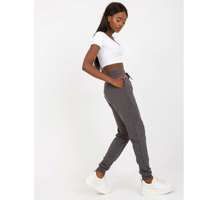 Dámske tepláky B 005 tmavo šedé