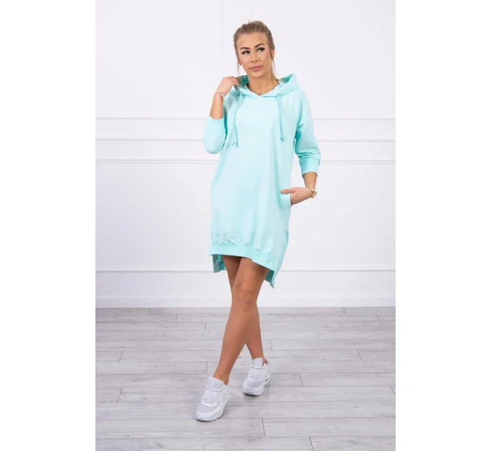 Šaty s kapucňou a dlhším chrbtom mint