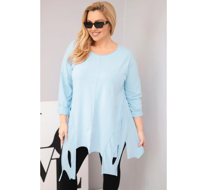 Dámská bavlněná blůza Plus Size s asymetrickým lemem a výřezy modrá