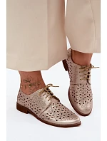 Kožené dámské polobotky s otvory na nízkém podpatku model 22140980 Zlaté - Zazoo