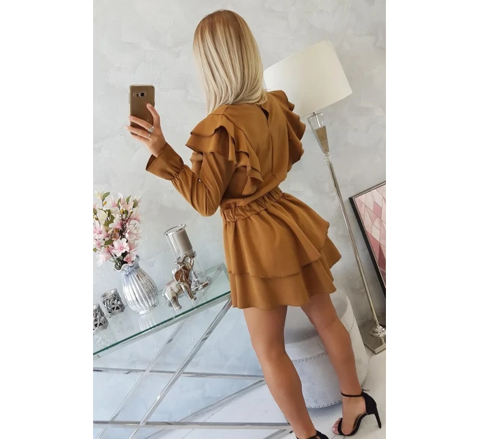 Šaty s vertikálnymi volánikmi camel Šaty s vertikálnymi volánikmi camel