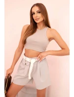 Dámske šortky s vysokým pásom a opaskom tmavo béžové