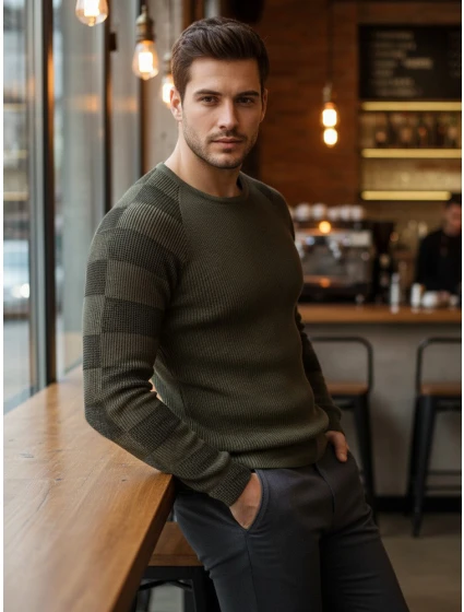 Pánský khaki svetr přes hlavu Dstreet model 21962640 - FashionStreet