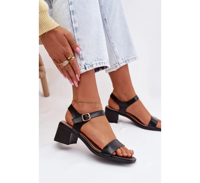 Dámské ekokůže sandály na klínu Černé Sabela Dámské ekokůže sandály na klínu Černé Sabela