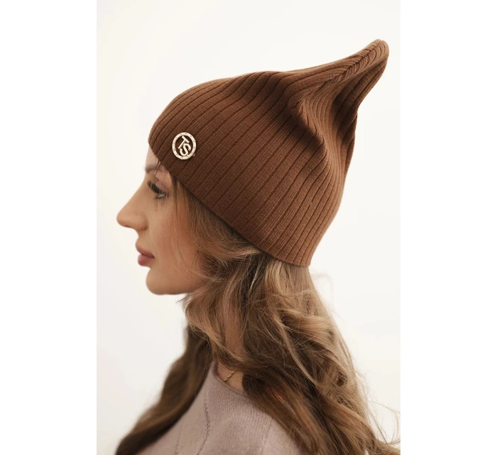 Dámská čepice s proužky a ozdobným knoflíkem s přídavkem vlny a modalu hnědá Dámská čepice s proužky a ozdobným knoflíkem s přídavkem vlny a modalu hnědá
