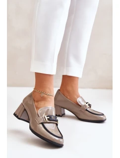 Lakierowane Półbuty Damskie Na Obcasie Z Ozdobą Artiker 55C1054 Beżowe