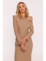 model 21319027 Tužkové šaty s ozdobnými rameny béžové - STYLOVE