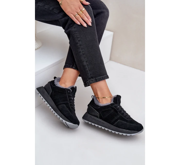 Semišové dámske tenisky s kožušinou a lesklým prvkom Big Star OO274580 Hi-Poly System black Semišové dámske tenisky s kožušinou a lesklým prvkom Big Star OO274580 Hi-Poly System black