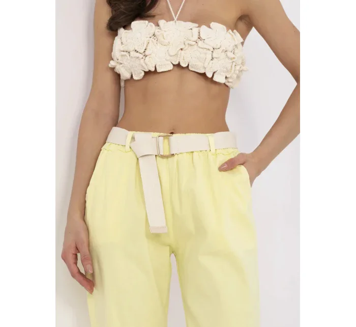 Kalhoty DHJ SP model 20969374 světle žluté - FPrice Kalhoty DHJ SP model 20969374 světle žluté - FPrice