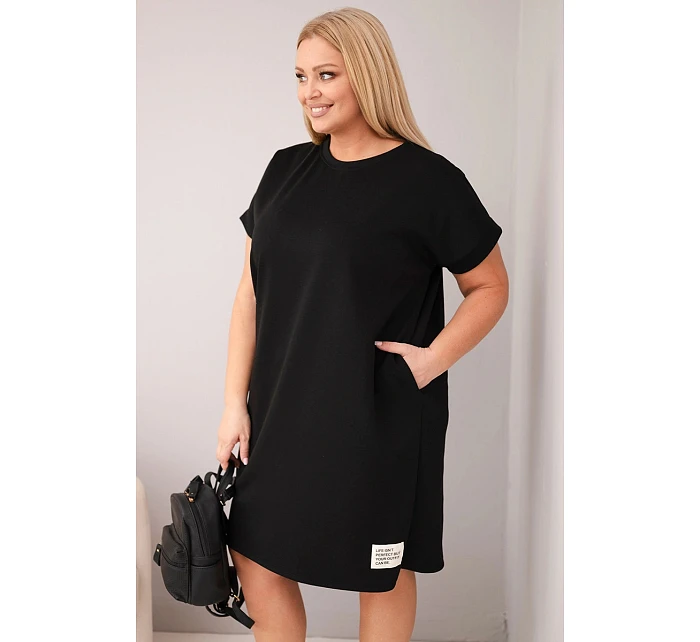 Dámske plus size šaty s krátkymi rukávmi a vreckami čierne