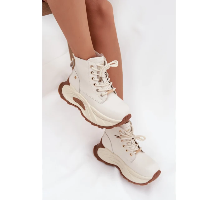 Kožené zateplené dámské kotníčkové boty na platformě model 21711743 světle béžové - Goe