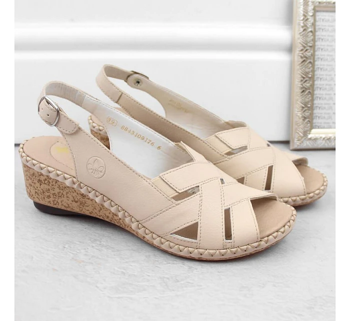 Pohodlné kožené sandále Rieker W RKR682 beige