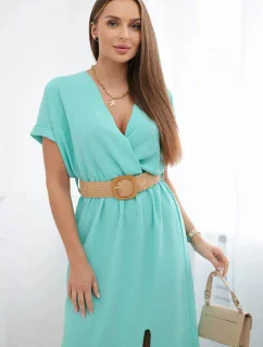 Dlhé šaty s ozdobným opaskom vo farbe svetlej mäty
