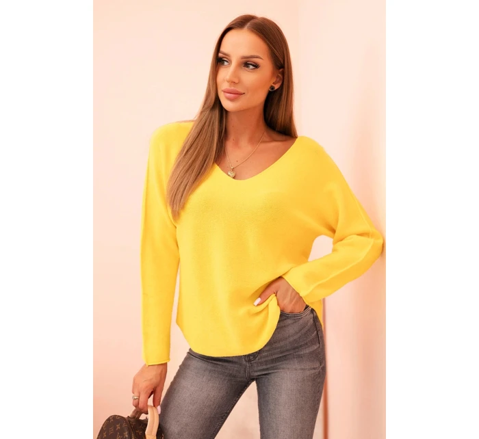 Dámsky viskózový sveter s výstrihom do V tmavožltý Dámsky viskózový sveter s výstrihom do V tmavožltý