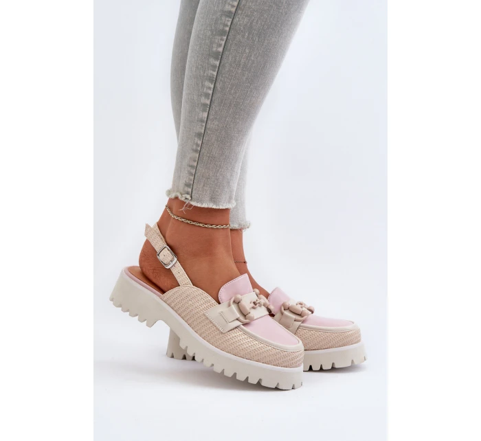 Dámské sandály na ploché podrážce s ozdobou béžové D&A model 21655998 - S.Barski