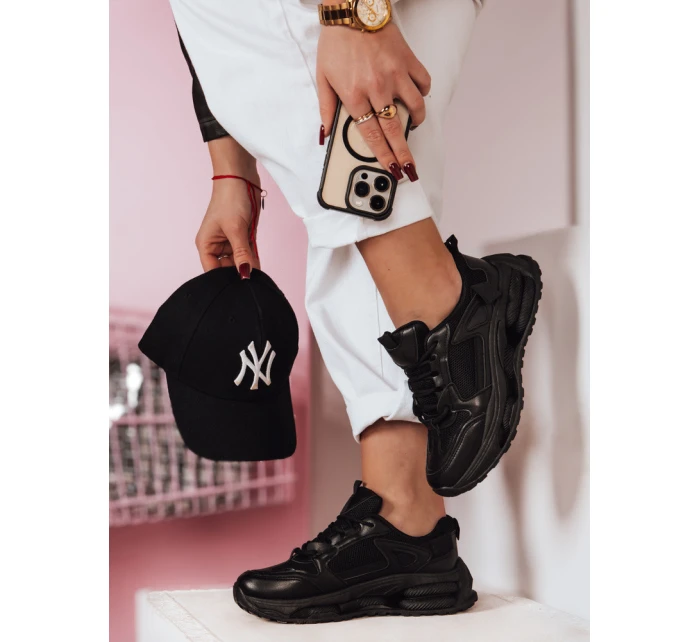 Dámské sportovní tenisky černé Dstreet model 21983846 - FashionStreet